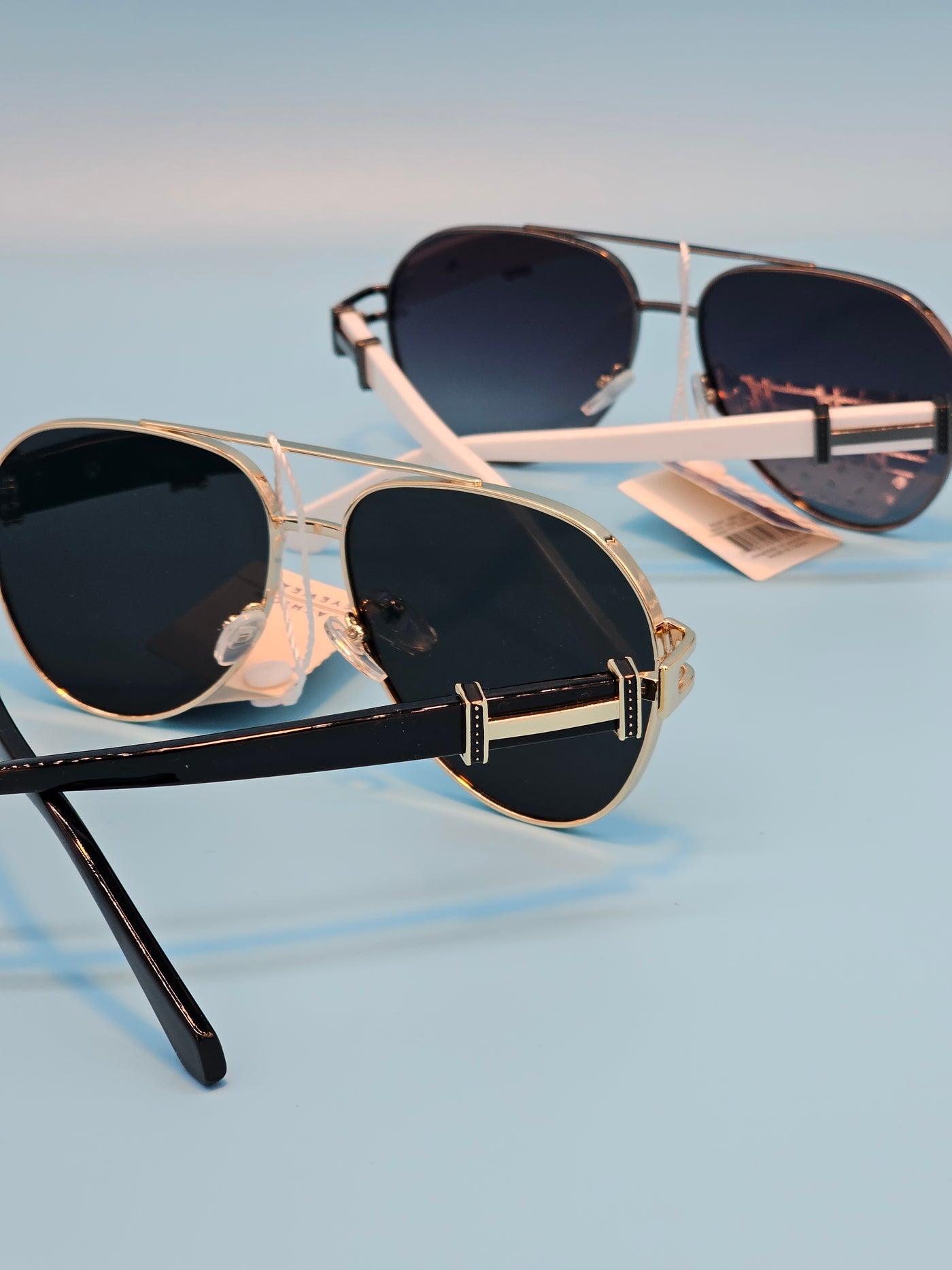 Classic Metal Frame Sunglasses