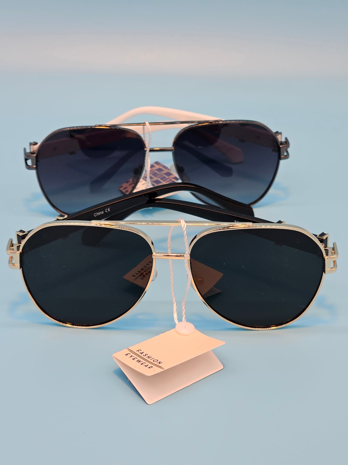 Classic Metal Frame Sunglasses