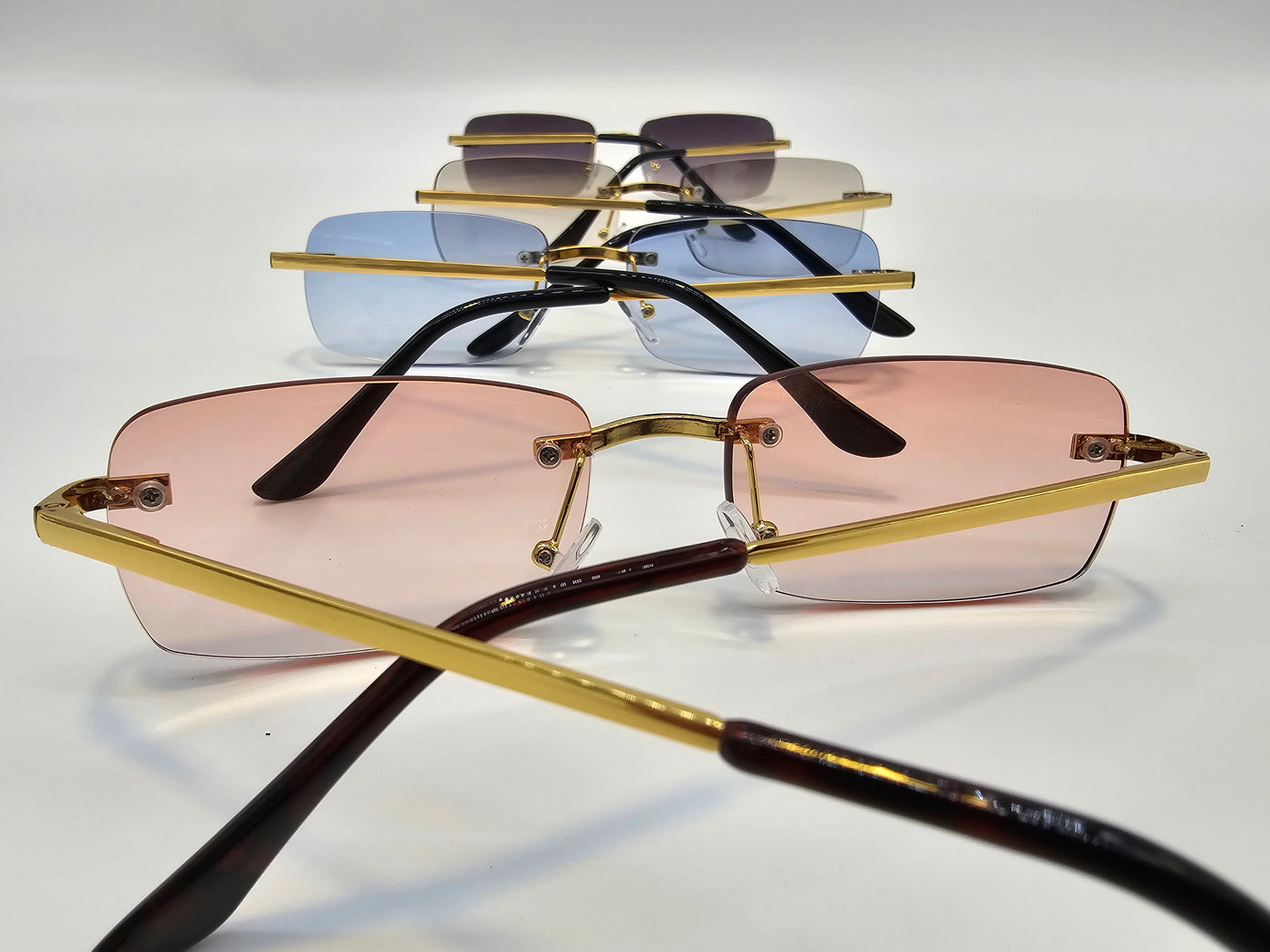 Trendy Classical Rimless Shades