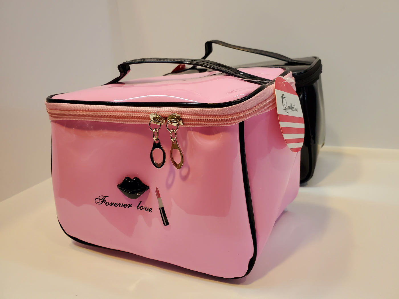 WOMENS COSMETIC BAGS