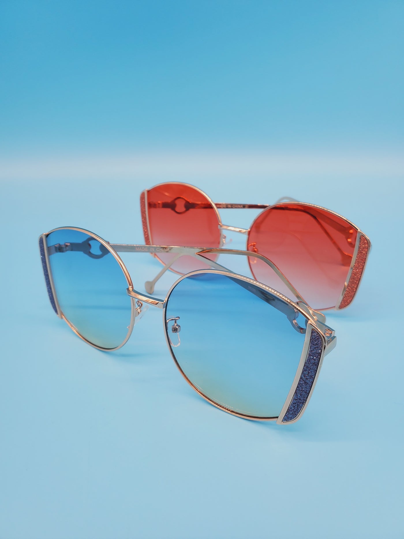 Unique Frame Stylish Sunglasses
